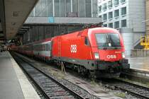 �BB 1016 043-0 mit EC 69 (M�nchen - Wien), M�nchen Hbf. 01.07.2005