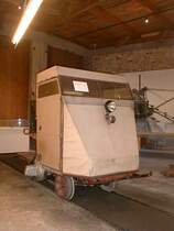 Internationale Rheinregulierung(IRR)Dienstbahn,Draisine  Asper  im Schuppen am 12.10.01