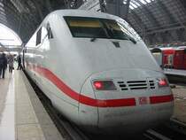 ICE1 am 26.7.2005 in Frankfurt a. M.