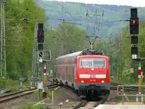 111 012 mit dem RE4871 Aachen - K�ln am Haken erreicht p�nktlich um 14.14 Uhr die Haltstelle Aachen Rothe Erde. Aufgenommen am 01/05/2010. 