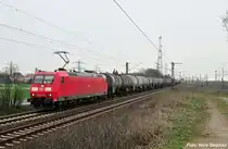 185 058-5 der RBH mit einem Kesselzug auf der Fahrt nach Misburg (Ahlten 08.04.10)