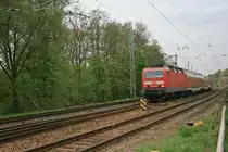 143 221-0 mit Regionalzug in Guben, 01.05.10