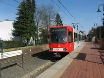 In der Fahrerkabine von TW 2314 hatte ein Fahrer seine Jacke �ber dem Stuhl h�ngen gelassen. Das war mir am 18. M�rz 2010 in der Haltestelle  Dellbr�cker Mauspfad  aufgefallen und ich habe es sofort bildlich festhalten k�nnen. Der Zug war ale Linie 18 Richtung  Thielenbruch  unterwegs.