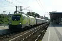 Werbe-Taurus 1116 033  Telekom Austria  hat mit dem IC656  Wiener Tafel  fast sein Ziel erreicht. In wenigen Minuten wird er in Wien Meidling abfahren und sein Ziel Wien S�d erreichen. 16.7.2009