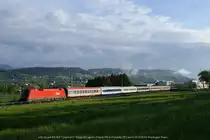 P�nktlich rauscht 1x16 ... mit dem farbigen EN 464 *Z�richsee* aus Belgrad/Zagreb nach Z�rich HB durch Nendeln (FL).
01.05.10