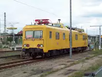 708 311-6 der DB Netz abgestellt am 02.05.2010 am Bahnhof Eberswalde 