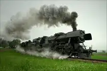 Die beiden Dampfloks 52.100 & 52.4984 fahren als SREX 16170 von Korneuburg nach Ernstbrunn zum 3.Oldtimertreffen. 
Mollmannsdorf 2.5.2010