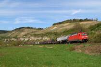 152 144 mit G�terzug bei Himmelstadt (22.04.2010)