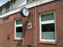 Bahnhofsuhr in Marienhafe Bf