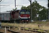 Morgendlicher IC Gellong - Melbourne am durchfahren in Sunshine. 20min ausserhalb von Melbourne