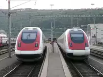 SBB - ICN Expo 02 und ICE Friedrich Glauser im Bahnhof Biel am 29.04.2010