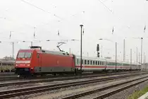 101 082 mit einem IC am 22.05.2010 in Angerm�nde