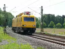 HIOB 711 201-4 kurz hinter dem B� km 21,631 bei �bach-Palenberg. Aufgenommen am 24/05/2010.