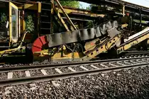 Und noch eine Detailaufnahme des Schnellumbauzuges f�r euch.(KBS 880,bei Undorf,23.5.2010)