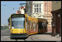 Ein Combino Bambino biegt in die Haltestelle Hauptbahnhof ein. Aufgenommen am 23.05.10.