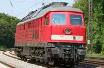 Die 232 592-6 f�hrt Lz durch Duisburg Neudorf am 20.05.2010