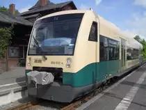 650 032-4 als PRE80100 von Lauterbach Mole Richtung Bergen auf R�gen kurz vor der Ausfahrt im Bahnhof Putbus(25.05.10)