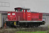 V60-104 der LWB stand am 23.05.2010 am alten BW in Haldensleben.Fotgrafiert vom Feldweg am Bahn�bergang/Sch�tzenstra�e.