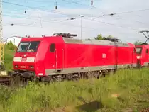 185 003-1 wartet am 24.05.2010 in Angerm�nde auf ihren n�chsten Einsatz