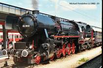 52.7612 mit einem Sonderzug in Wien S�dbahnhof, am 28-08-2002