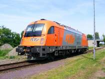 am 6.6.2010 steht immer noch abgestellt die sch�ne 1216.901 der RTS aus �sterreich in Magdeburg Rothensee. Im Rangiergebiet der Magdeburger Hafenbahn.