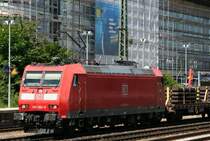 185 080-9 mit einer Ladung Gleise in M�nchen Heimeranplatz, 05.06.10