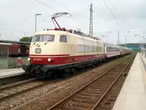 �berraschungsbesuch am 11.Juni 2010.103 235 kam mit dem WDR-Schlagerexpress nach Bergen/R�gen.Nachdem Richtungswechsel ging es f�r drei Tage zum abstellen nach Stralsund.