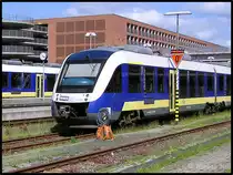 Seid kurzem heisst es hier auf dem rechten Gleis 1.Gang einlegen und rollen lassen ;-), bei dieser �bertriebenen Geschwindigkeit von 5 Km/h.Bf Wilhelmshaven 12/06/2010