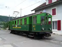 Der BCe Nr 70 im Bahnhof Glovelier am 12/06/10.