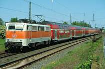 111 160-8 am 06.05.2000 in Nieder W�llstadt mit RE 15375 Gie�en - Frankfurt/Main