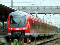 440 203/703 am zweiten Tag im Regelbetrieb (18.05.2010) bei der Einfahrt in den Bahnhof Plattling.