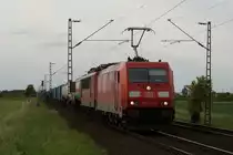 185 378-7 + 155 030-0 (GA) mit einem G�terzug in Neuss Allerheiligen am 29.05.2010