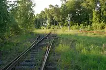 Ehemaliges Anschlu�gleis in Wickrath, fr�her hatte hier ein bekanntes Bekleidungsunternehmen und eine Spedition f�r Bekleidungsdistribution und Fracht ihren Bahnzugang. Eine weitere Firma die Kunststoffhaushaltsartikel vertrieb, war hier als Nebenanschlie�er f�r G�terverkehr verantwortlich.