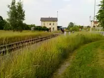 Beide Desiros (RB71) stehen bei der einzigen Gelegenheit 2er Gleise gleich zur Abfahrt bereit.
D�rr�hrsdorf 25,06,2010