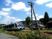 654 045 (VT45) als VBG83120 in Klingenthal, 24.6.010.