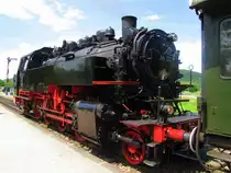 WTB 86 333 mit dem Zug nach Weizen, im Bf Blumberg-Zollhaus; 23.06.2010