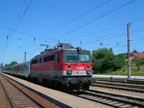 1142 669-9  erreicht mit R5919 den Bhf. Sch�rding;100628