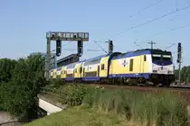 246 008 am 27.06.2010 in Hamburg S�derelbbr�cken mit einem Metronom nach Hamburg HBF