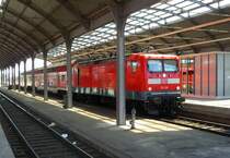 DB 112 138 mit der RB 36022 nach Magdeburg Hbf, in Halle (S) Hbf; 29.06.2010