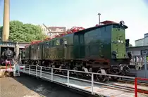 Das neue Glanzst�ck der Hallenser, die E 95 02, wurde am 03.07.10 auf der Drehscheibe pr�sentiert.
