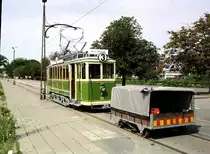 Eine Tram  aus dem Jahre 1907 mit arbeits Anh�nger  als Museumsbahn in Malm� 