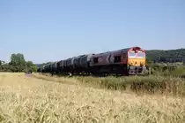 Seit dem 7.7.2010 f�hrt nun HGK f�r DB auf der Relation Brakel - Hamburg. Hier f�hrt gerade DE 670 von HGK am 7.7.2010 durch die Feldmark zwischen Istrup und Herste.