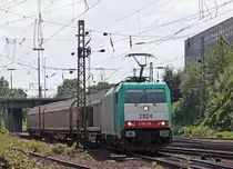 COBRA 2824 mit einem G�terzug aus K�ln kommend bei der Einfahrt in Aachen-West Gbf, 20.7.10