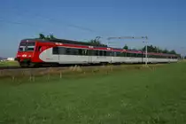RBDe 566 072-5 f�hrt am Abend des 8.7.10 von Algetshausen-Henau Richtung Wil.

