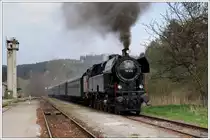Fotozug SLP 19439 von Attnang-Puchheim nach Hausruck, am 21.4.2010 mit �GEG 78 618 bespannt, bei der Ankunft am Zielbahnhof.