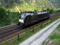 BR 182 597 auf Solofahrt bei Gschenen am 16.07.2010