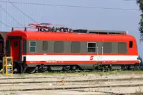 Der ehemalige 4010 019-0 fristet sein Dasein als Anlage 011040 in Jedlersdorf. 28.Juli 2010.