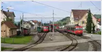 In Gais treffen sich die Linien aus St.Gallen, Appenzell und Altst�tten Stadt. R3094 aus Altst�tten Stadt trifft auf die S11 2096 nach St.Gallen. (28.07.2010)