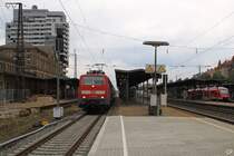 111 206-9 hlt mit dem RE nach Sonneberg in Frth. (24.7.2010)