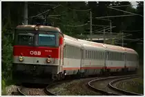 Teleaufnahme der 1144 229, welche mit EC 530  �sterreichische Computer Gesellschaft  von Lienz nach Wien Meidling f�hrt.
Zeltweg 28.7.2010